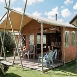 Tent In By Dunes אוהל מפואר