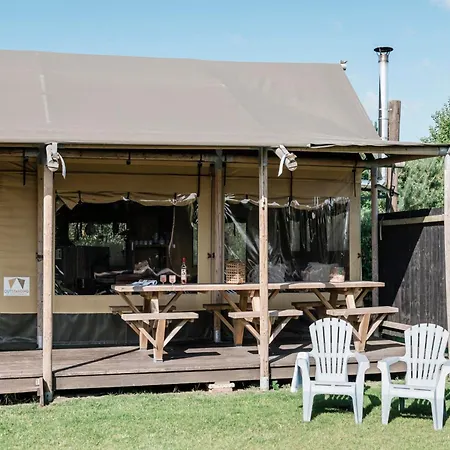 Luxury tent Tent In By Dunes