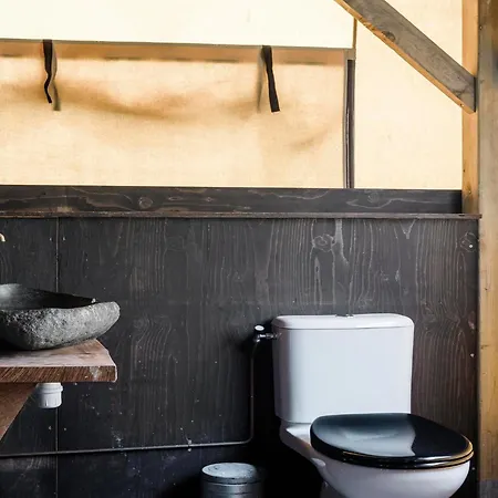 Luxury tent Tent In By Dunes *